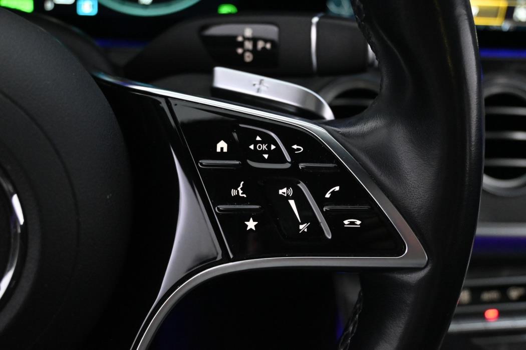 MERCEDES-BENZ E 2021