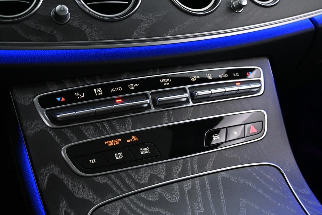 MERCEDES-BENZ E 2021