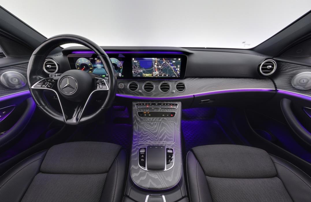 MERCEDES-BENZ E 2021