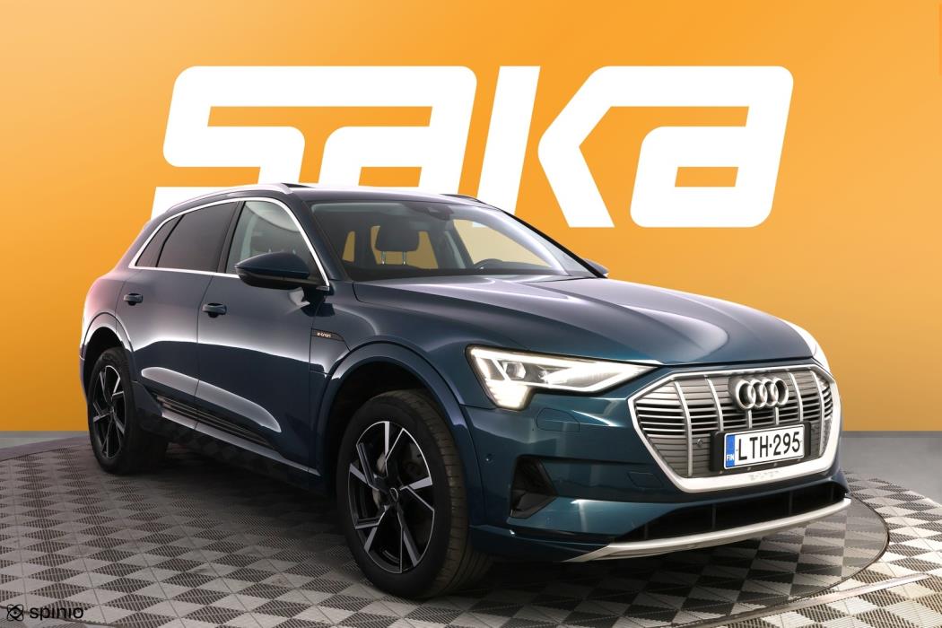 AUDI e-tron 2019