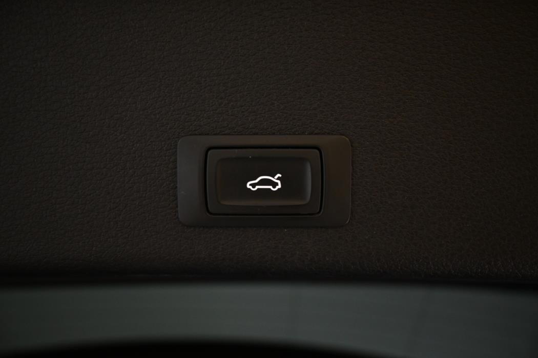 AUDI e-tron 2019
