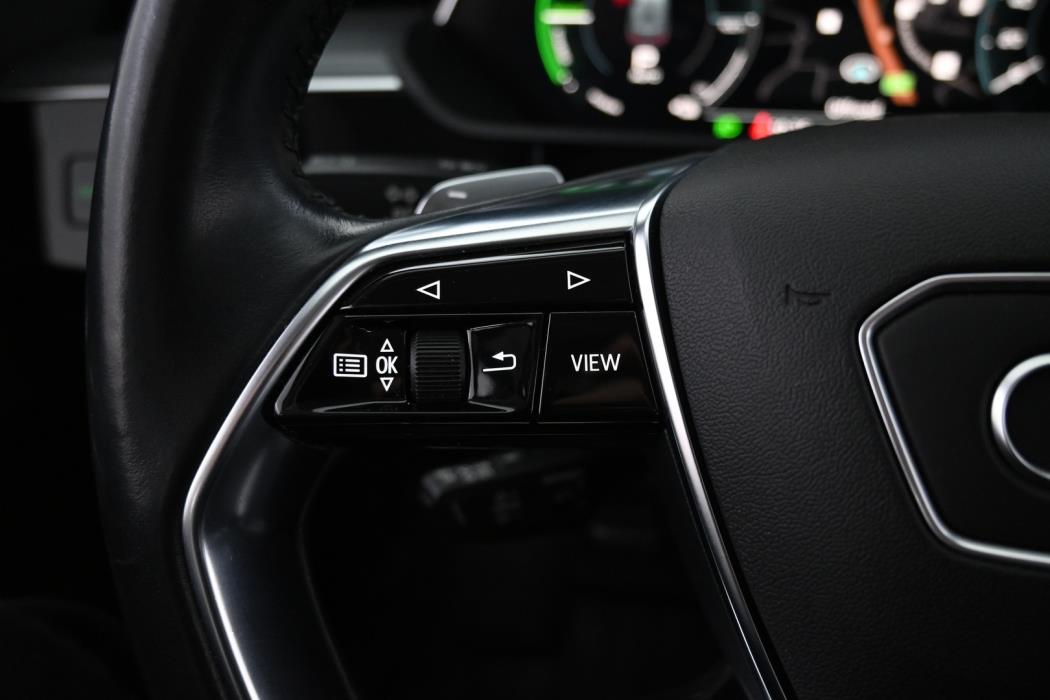 AUDI e-tron 2019