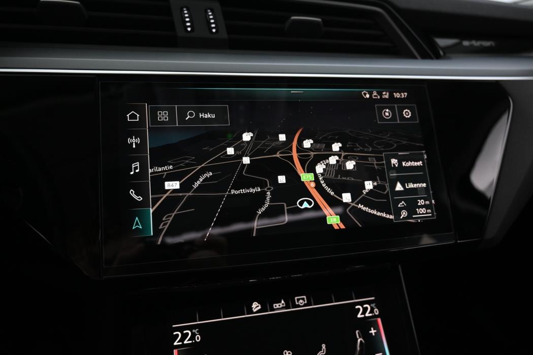 AUDI e-tron 2019