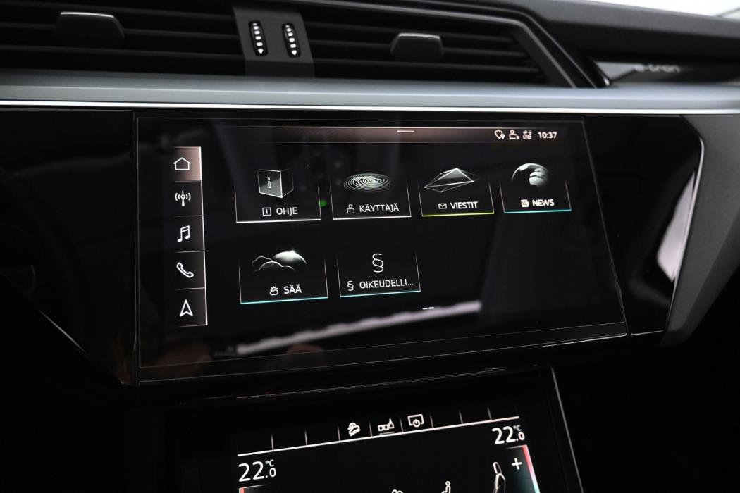 AUDI e-tron 2019