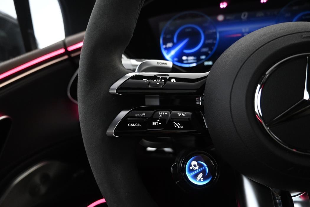 MERCEDES-BENZ EQS 2022