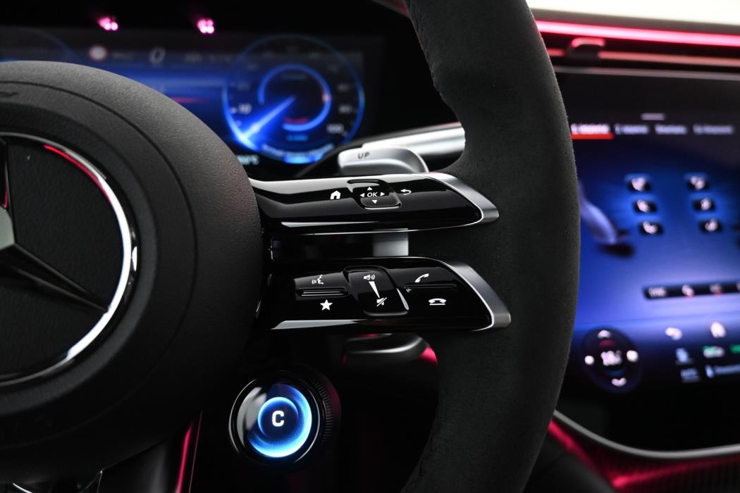 MERCEDES-BENZ EQS 2022