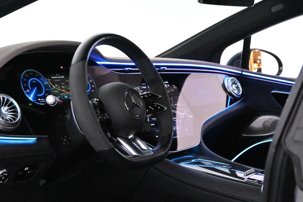 MERCEDES-BENZ EQS 2022