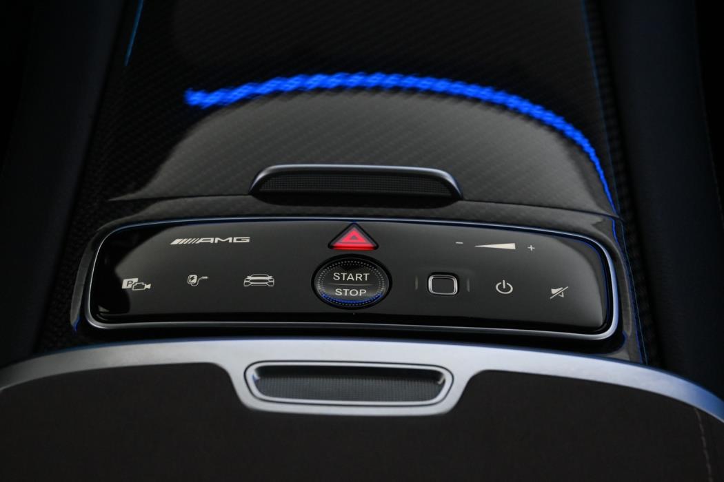 MERCEDES-BENZ EQS 2022