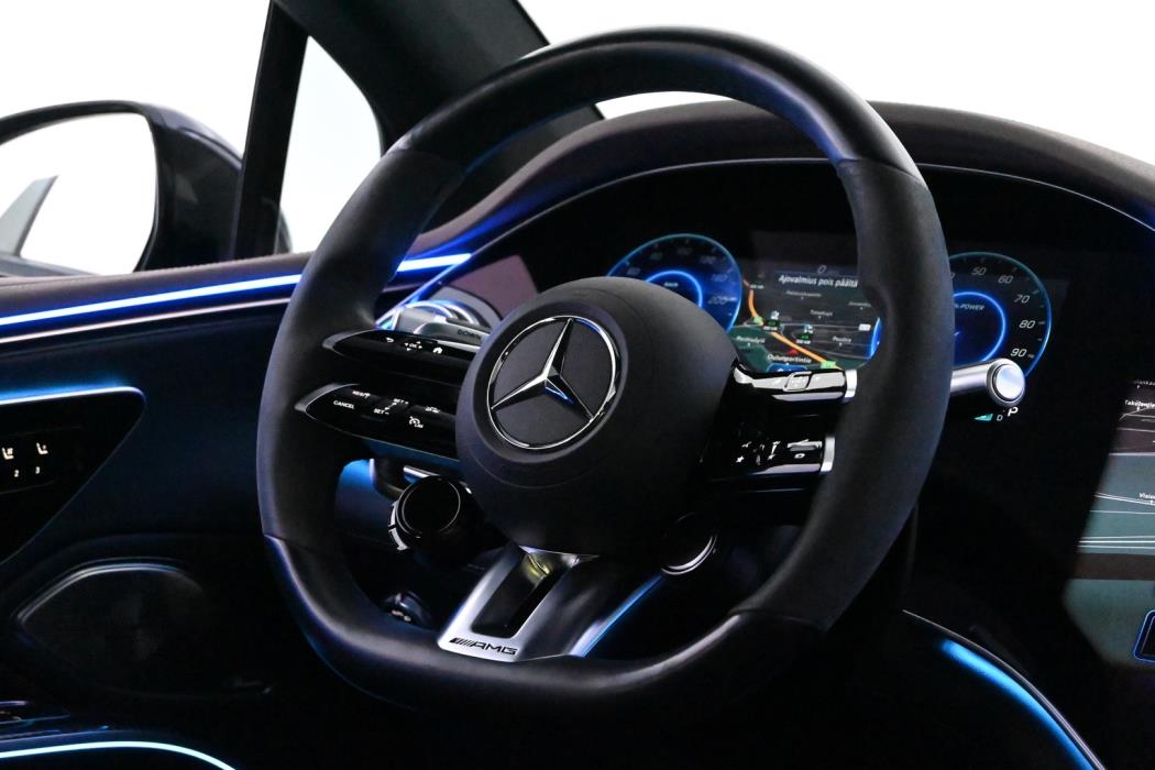 MERCEDES-BENZ EQS 2022