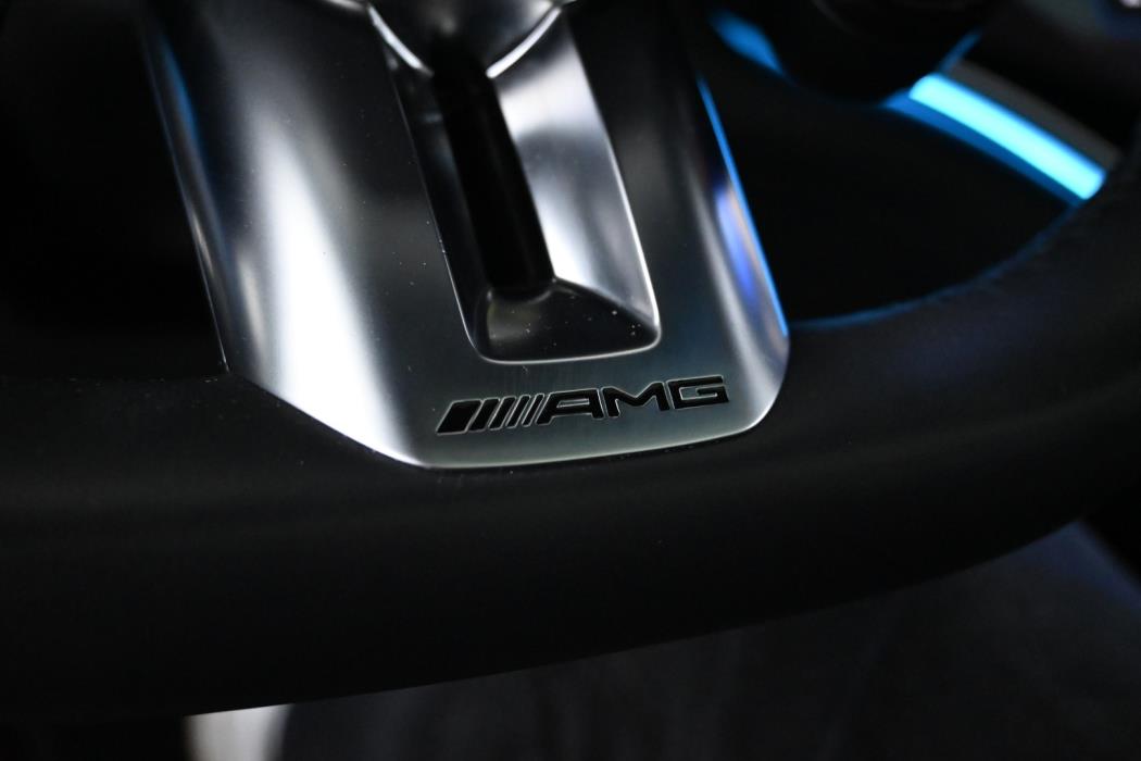 MERCEDES-BENZ EQS 2022