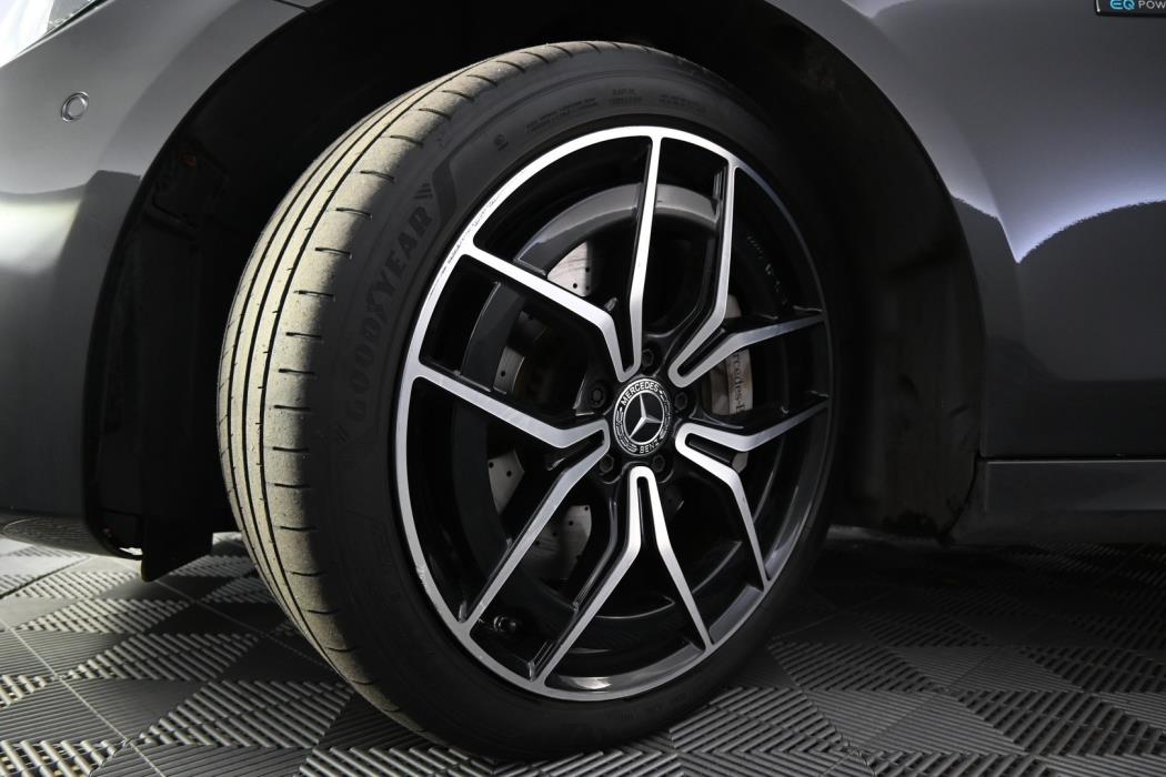 MERCEDES-BENZ E 2021