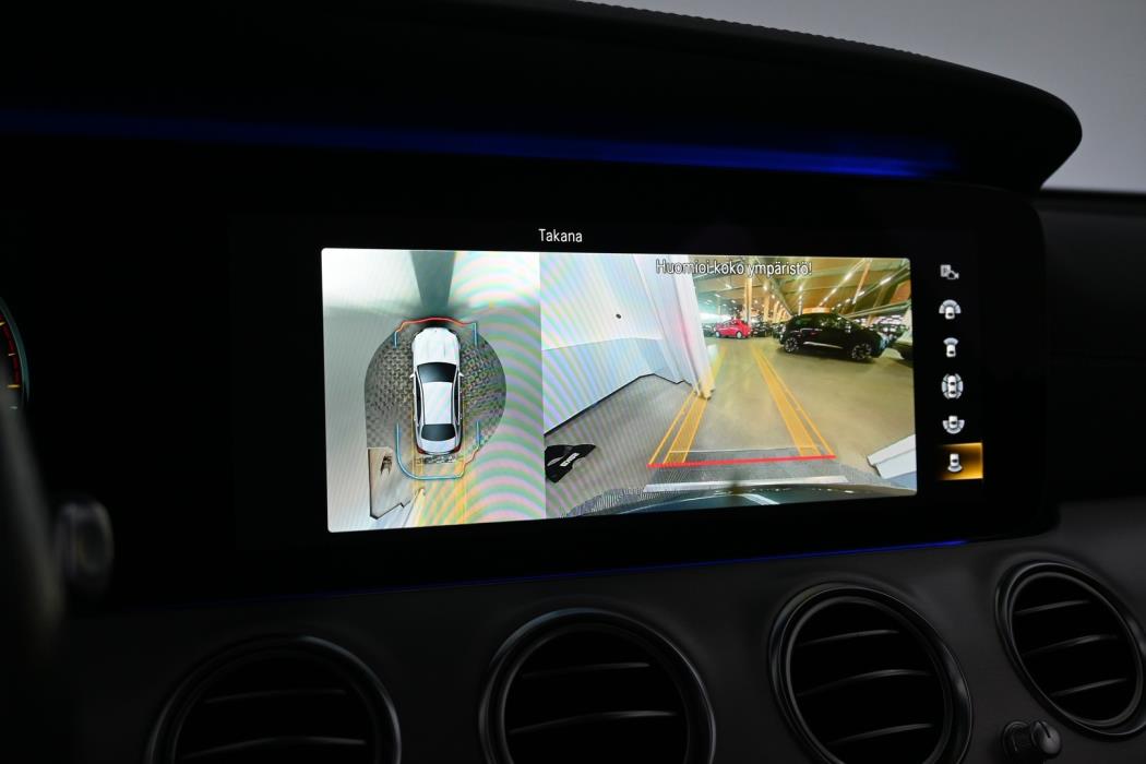 MERCEDES-BENZ E 2021