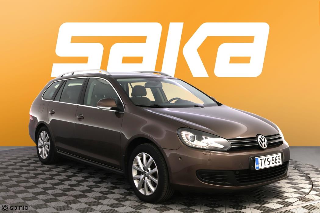 VOLKSWAGEN Golf 2012