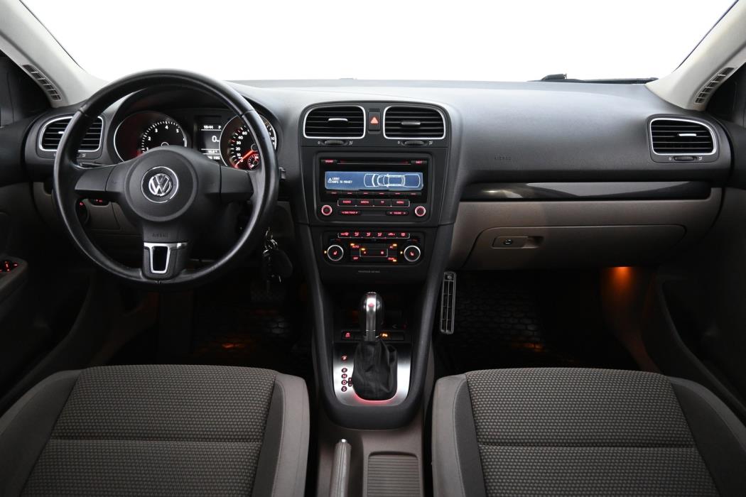 VOLKSWAGEN Golf 2012