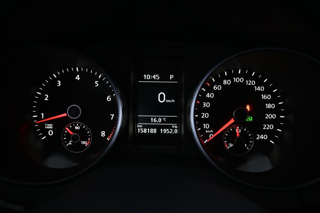 VOLKSWAGEN Golf 2012