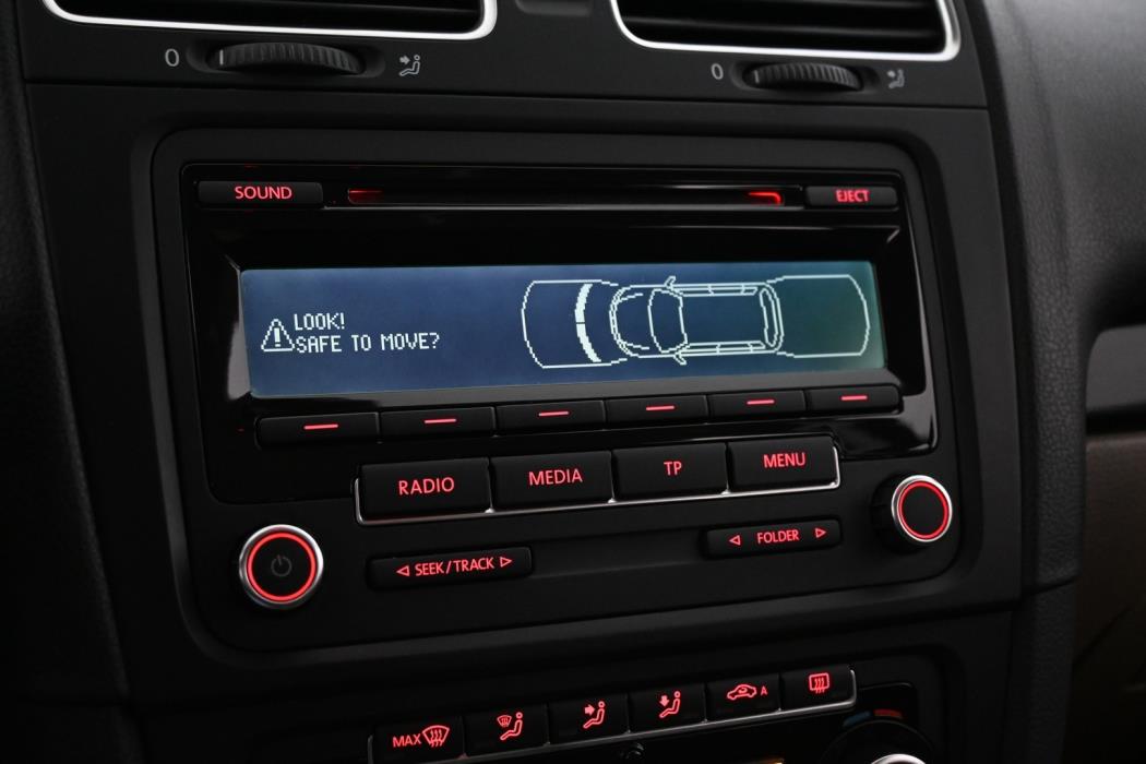 VOLKSWAGEN Golf 2012