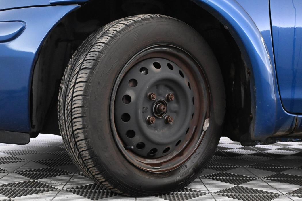 TOYOTA Yaris Verso 2005