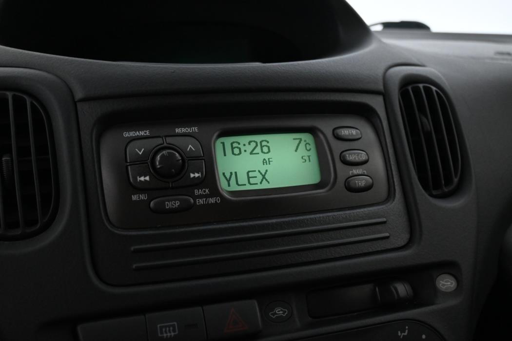 TOYOTA Yaris Verso 2005