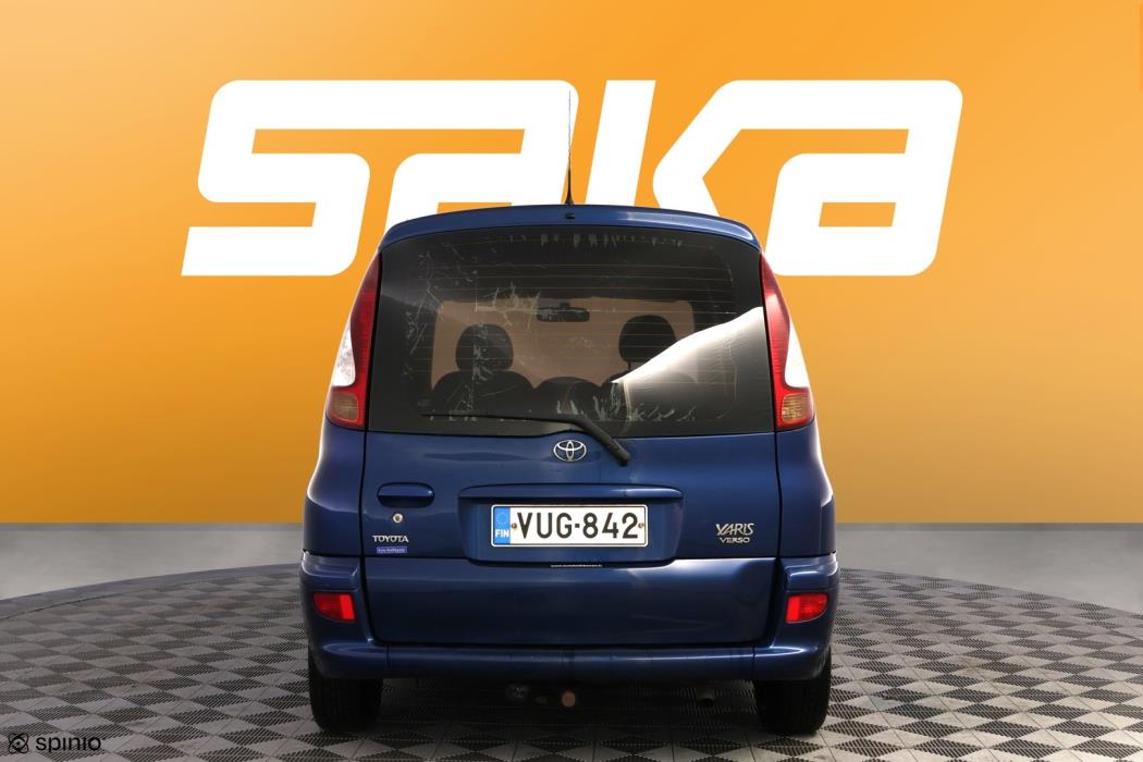 TOYOTA Yaris Verso 2005