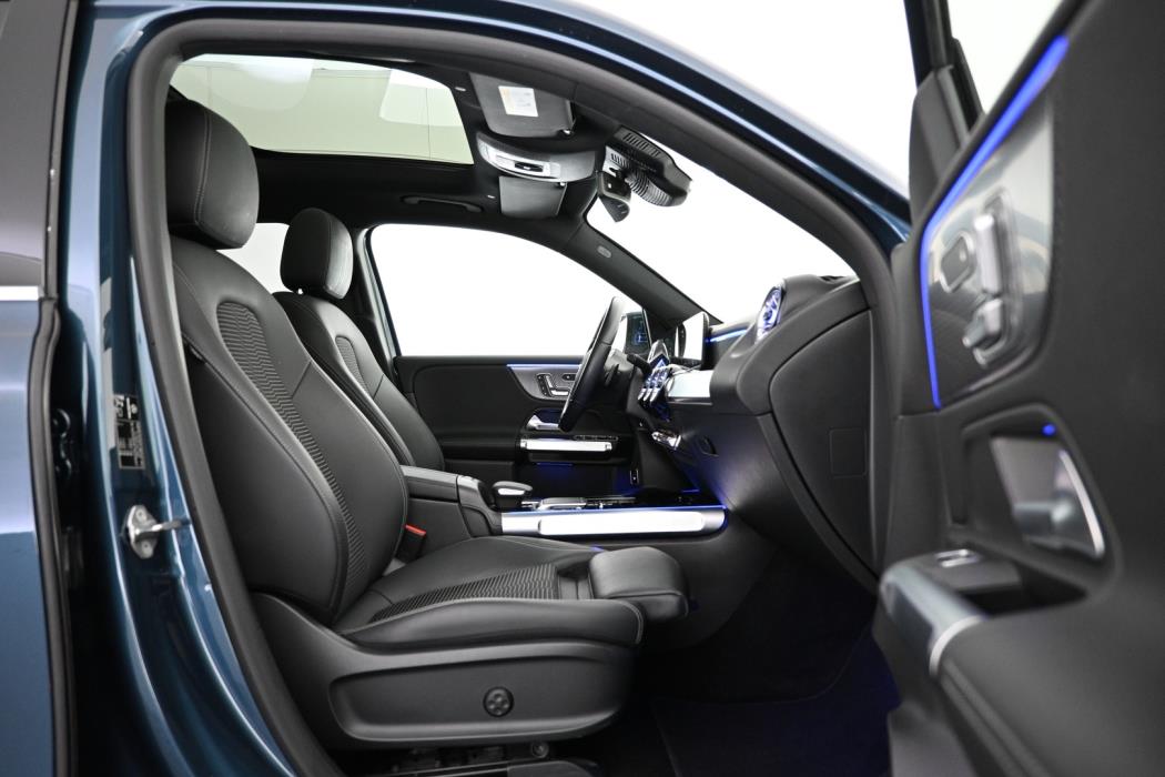 MERCEDES-BENZ EQB 2022