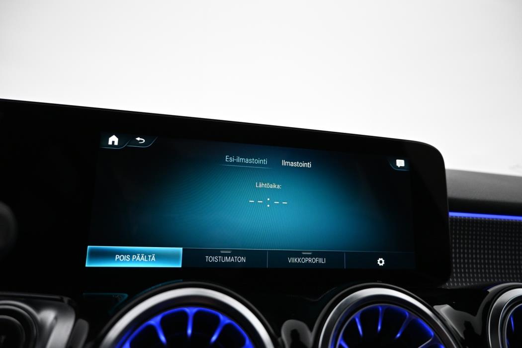 MERCEDES-BENZ EQB 2022