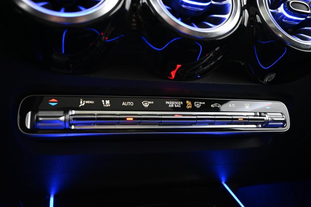 MERCEDES-BENZ EQB 2022