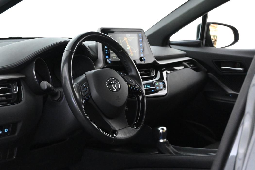 TOYOTA C-HR 2020