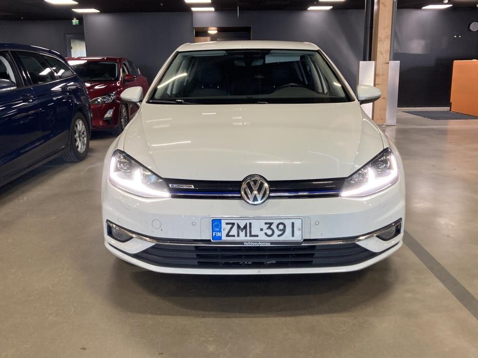 VOLKSWAGEN Golf 2019