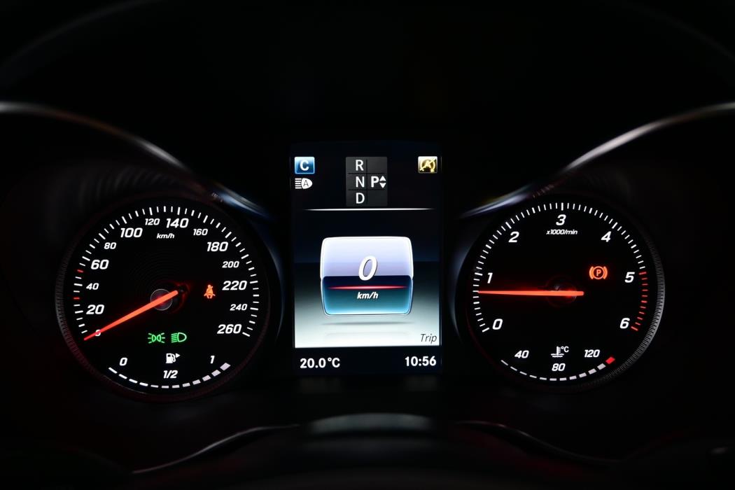 MERCEDES-BENZ GLC 2017