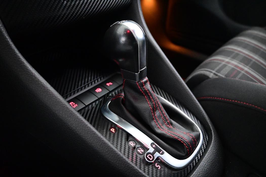 VOLKSWAGEN Golf 2011