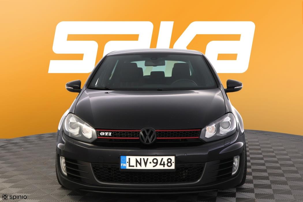 VOLKSWAGEN Golf 2011