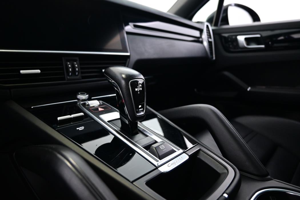 PORSCHE Cayenne 2021