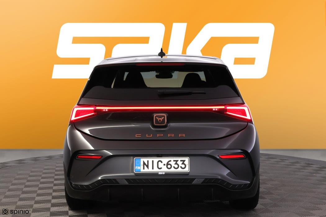 CUPRA Born 2022