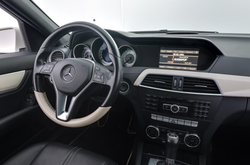 MERCEDES-BENZ C 2011