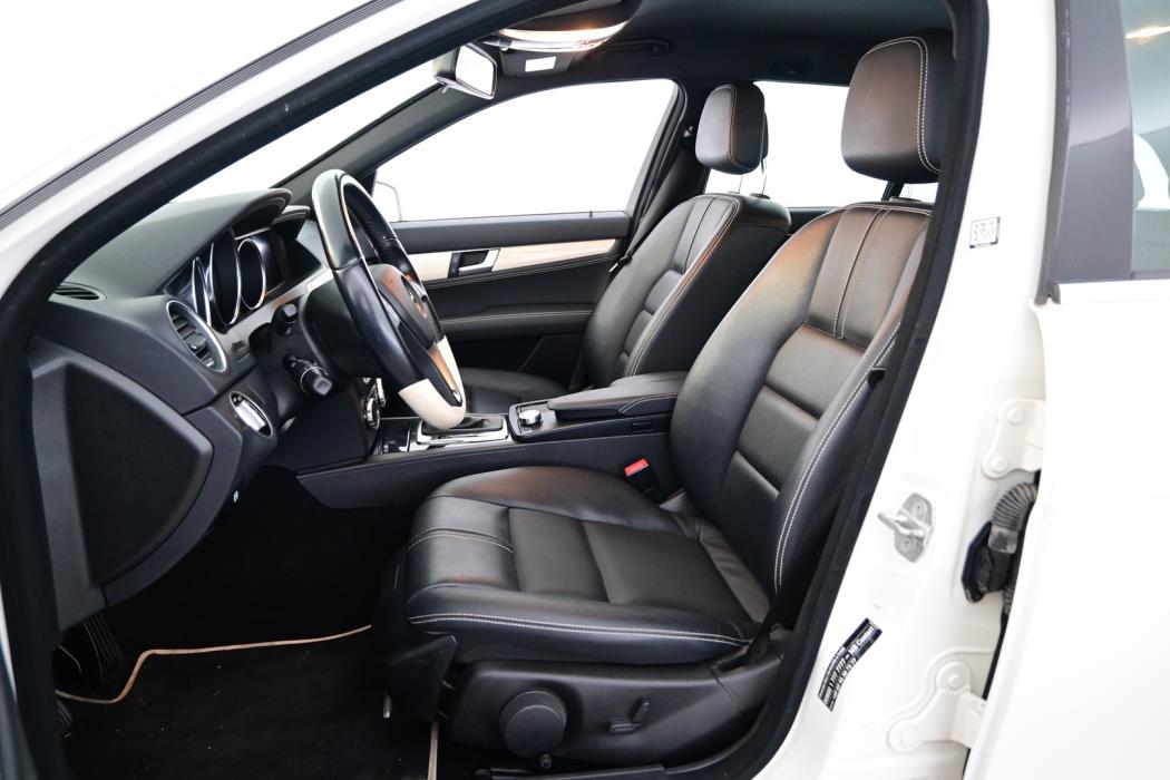 MERCEDES-BENZ C 2011