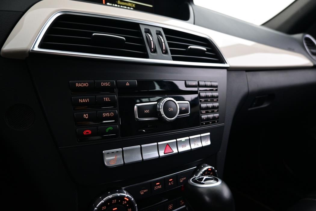 MERCEDES-BENZ C 2011