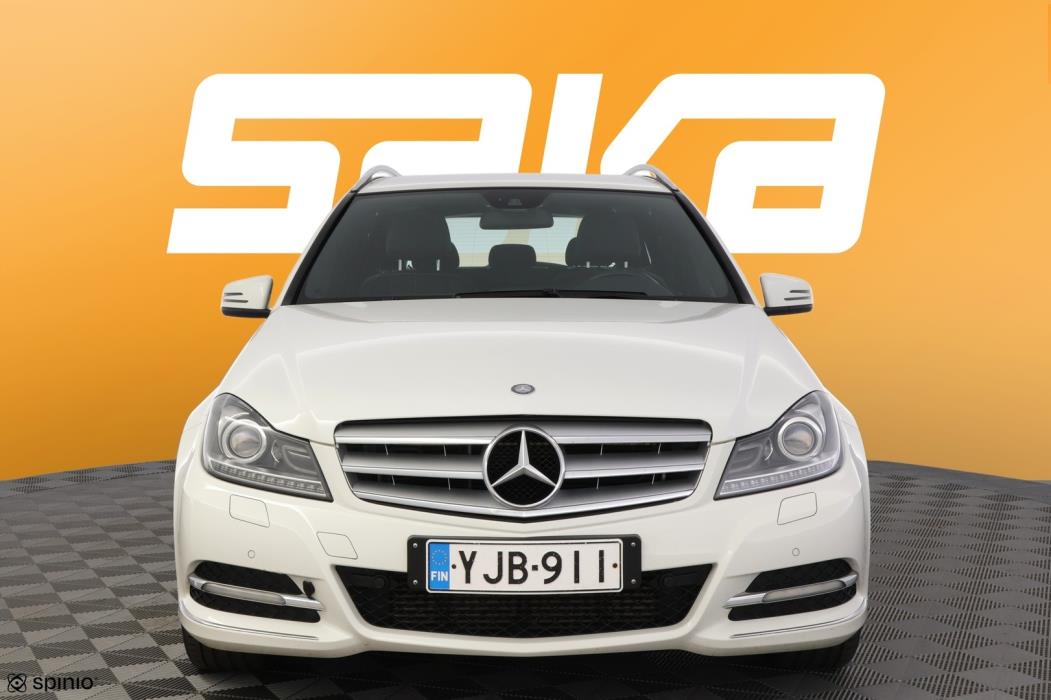 MERCEDES-BENZ C 2011