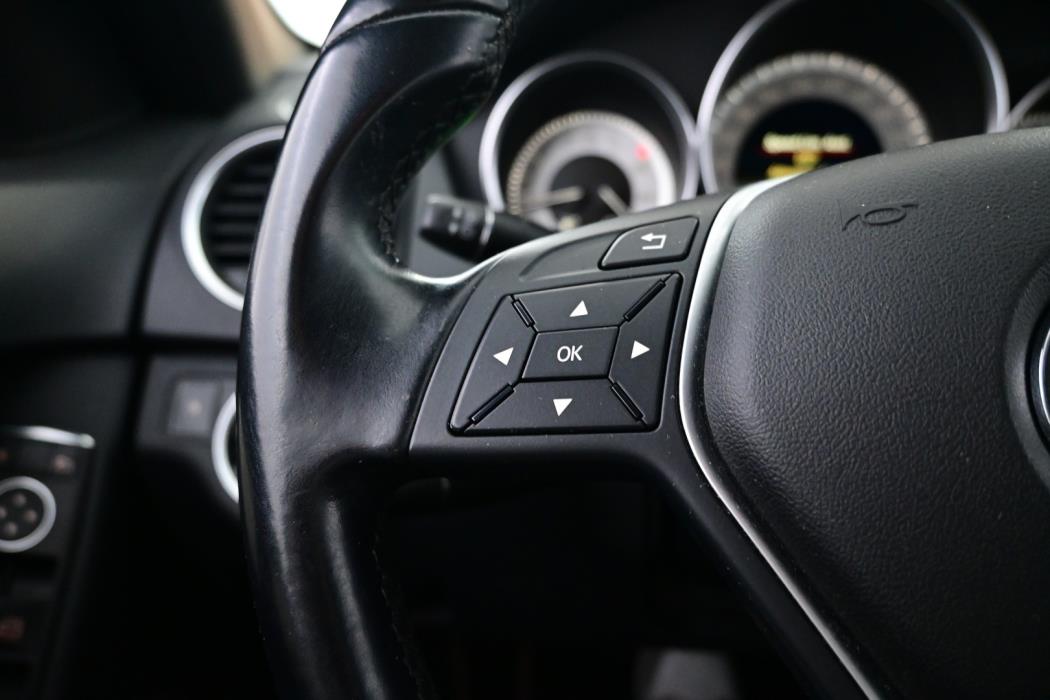 MERCEDES-BENZ C 2011