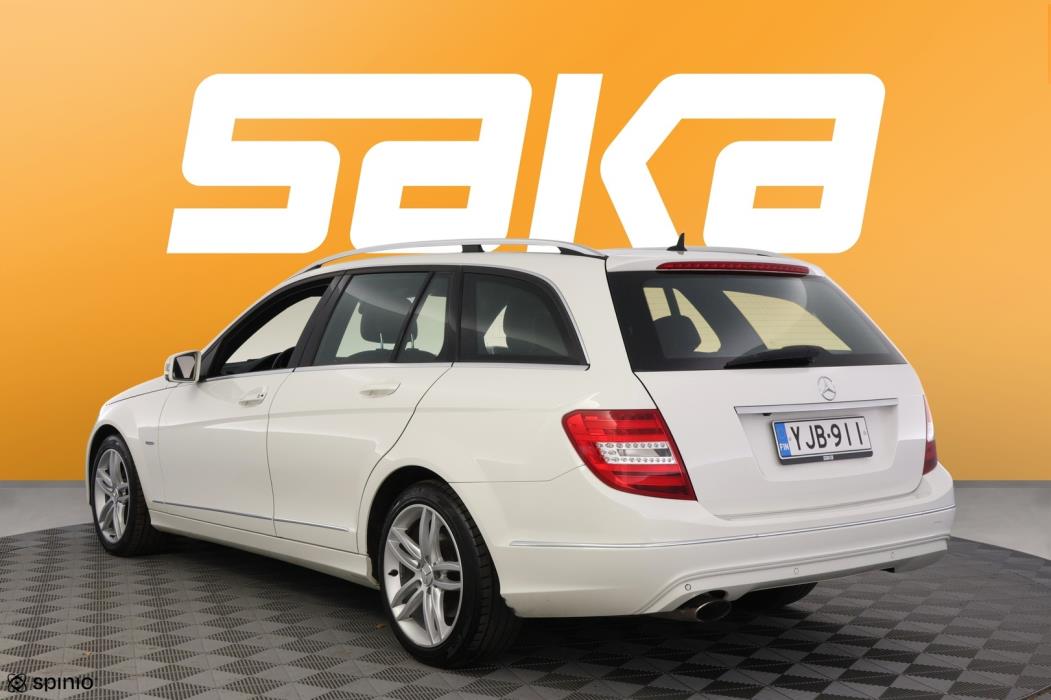 MERCEDES-BENZ C 2011