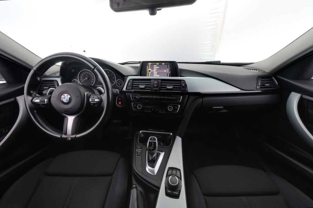 BMW 330 2014