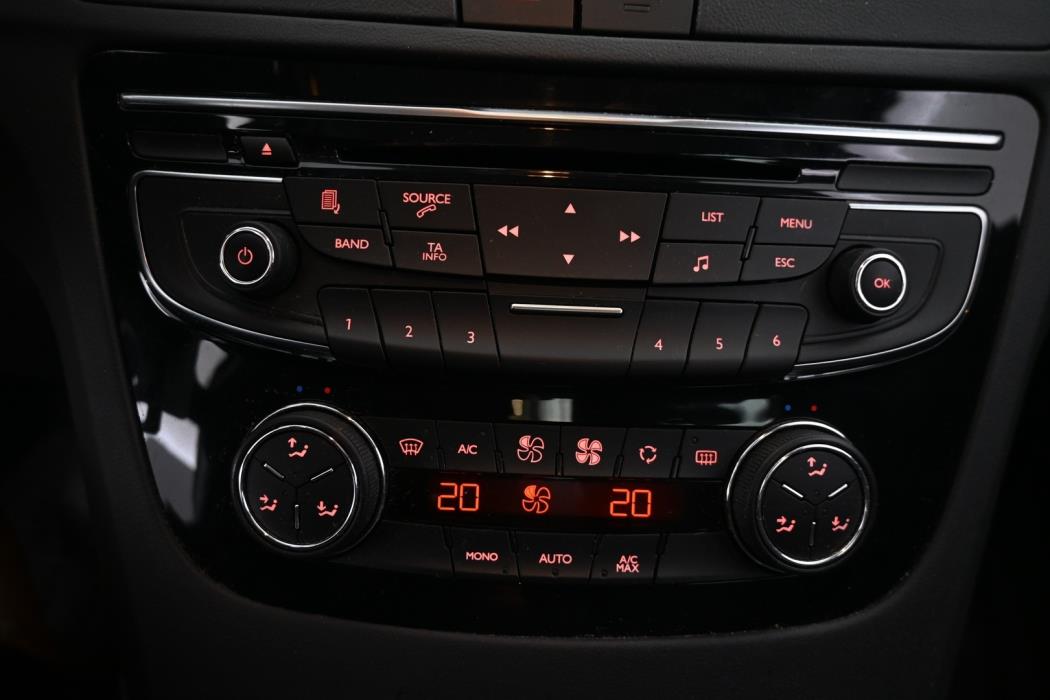 PEUGEOT 508 2011