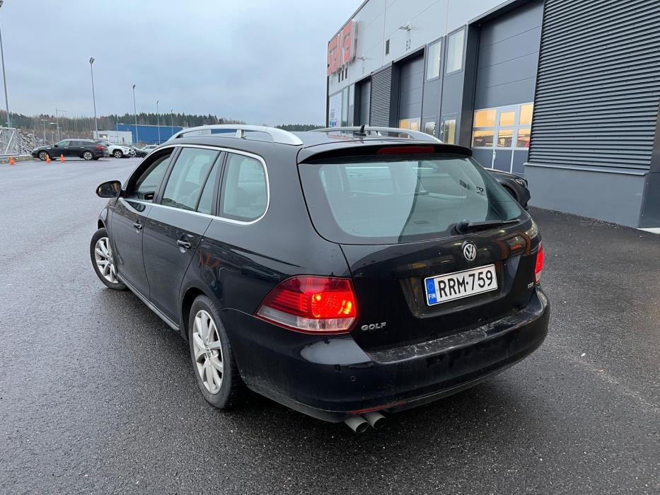 VOLKSWAGEN Golf 2013