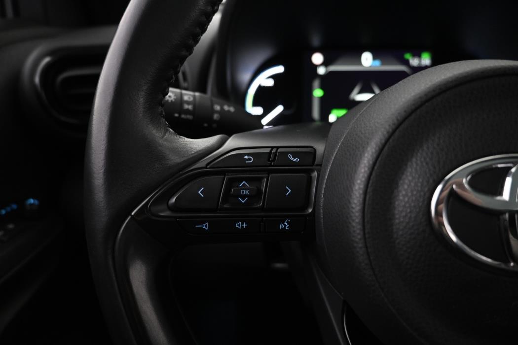 TOYOTA Yaris Cross 2022