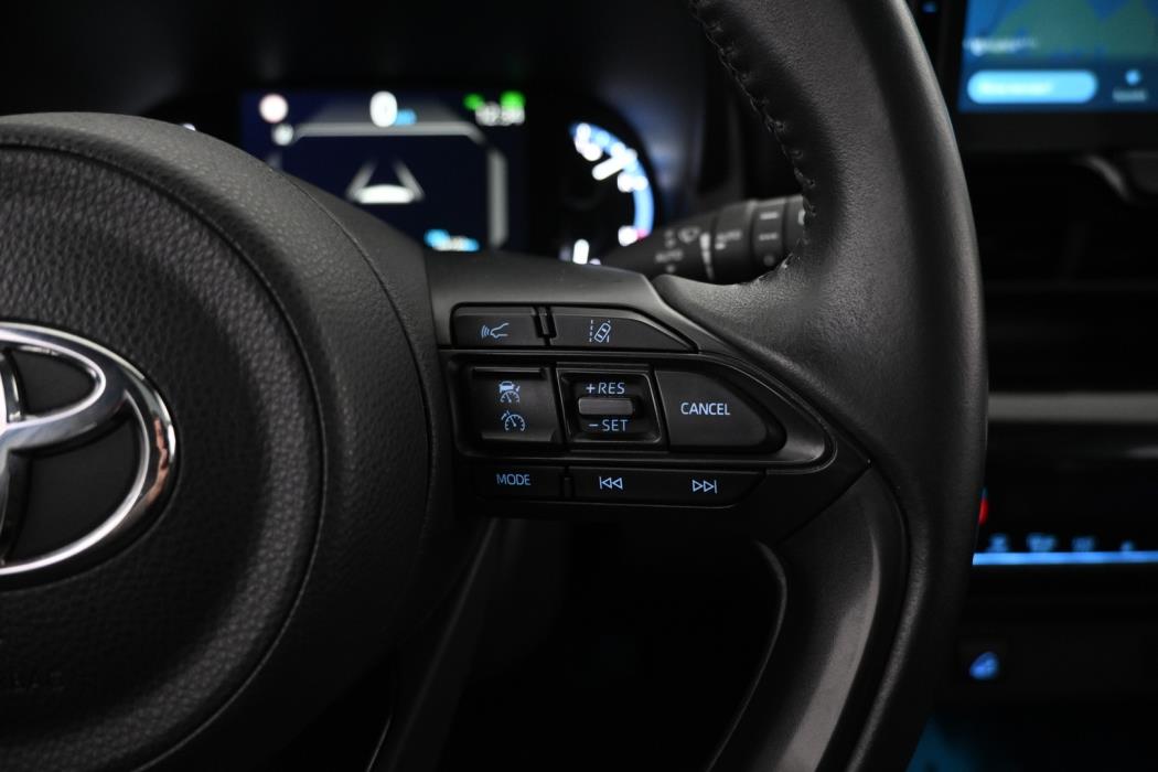 TOYOTA Yaris Cross 2022