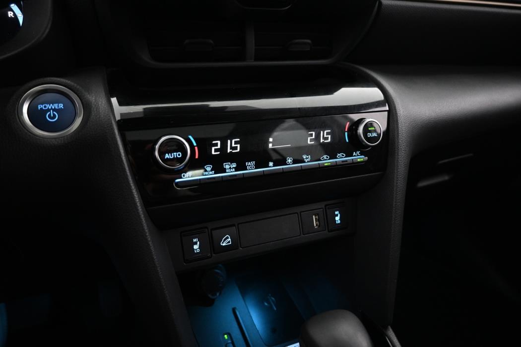 TOYOTA Yaris Cross 2022