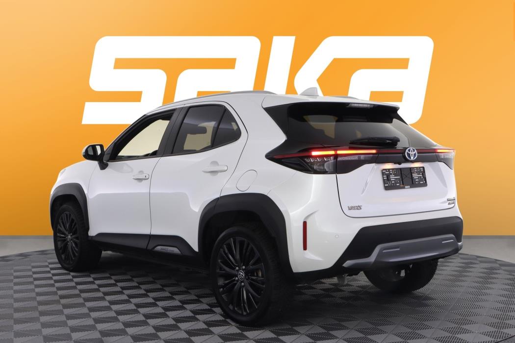 TOYOTA Yaris Cross 2022