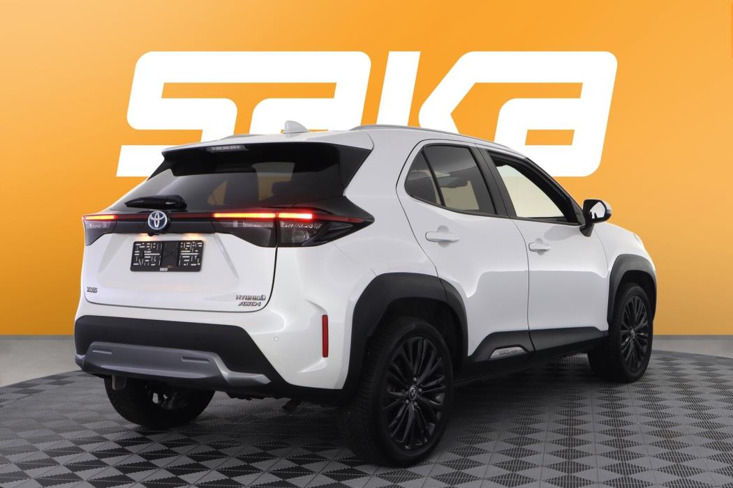 TOYOTA Yaris Cross 2022
