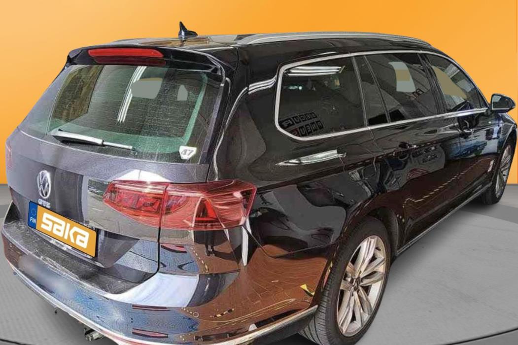 VOLKSWAGEN Passat 2022