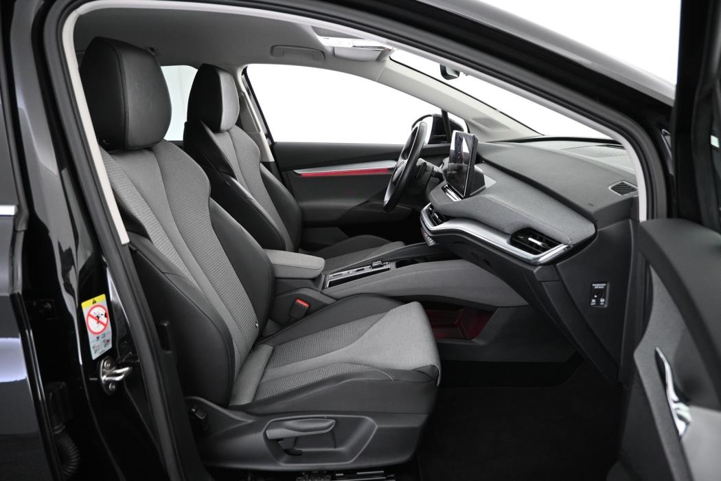 SKODA Enyaq 2023