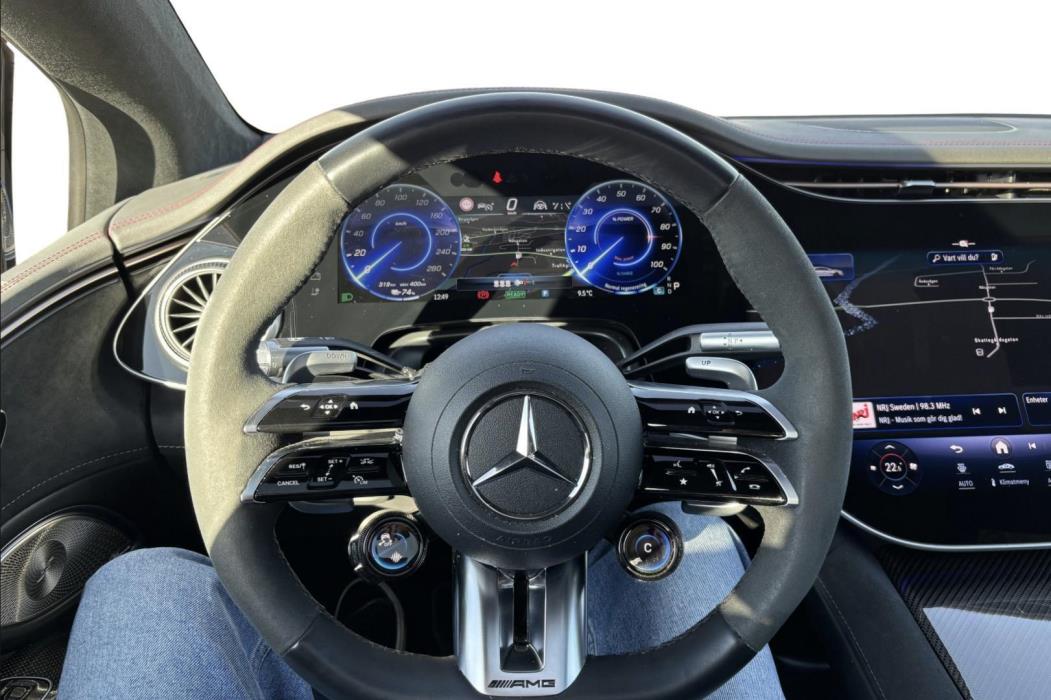 MERCEDES-BENZ EQS 2023